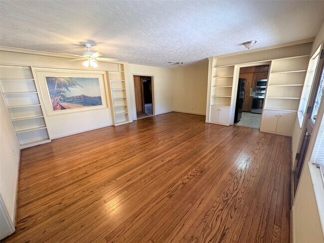 Foto del edificio - 903 Lamonte Ln