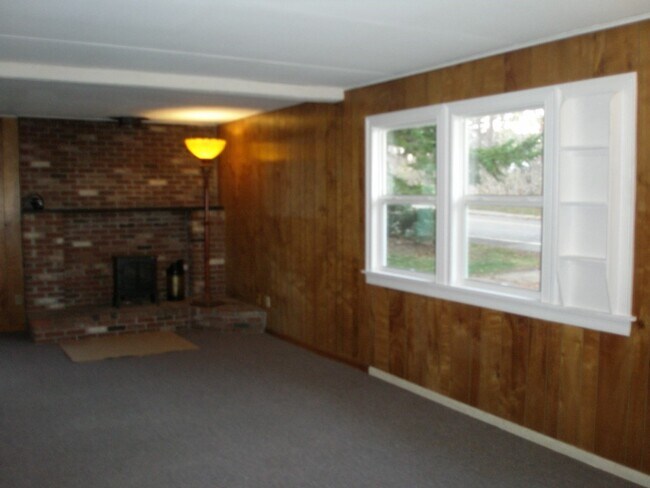 Building Photo - 31 Winslow Ave