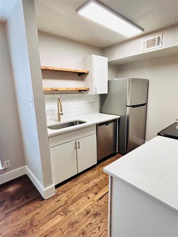 Foto del edificio - 2211 S Vernon Ave