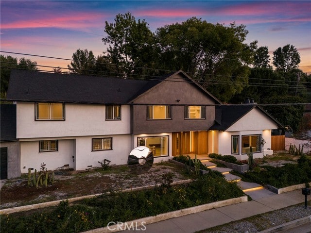 Foto del edificio - 9742 Farralone Ave