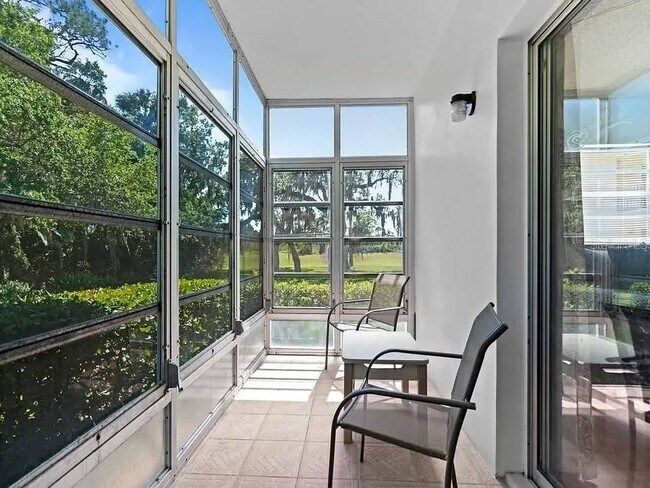 Building Photo - 7 Vista Gardens Trl