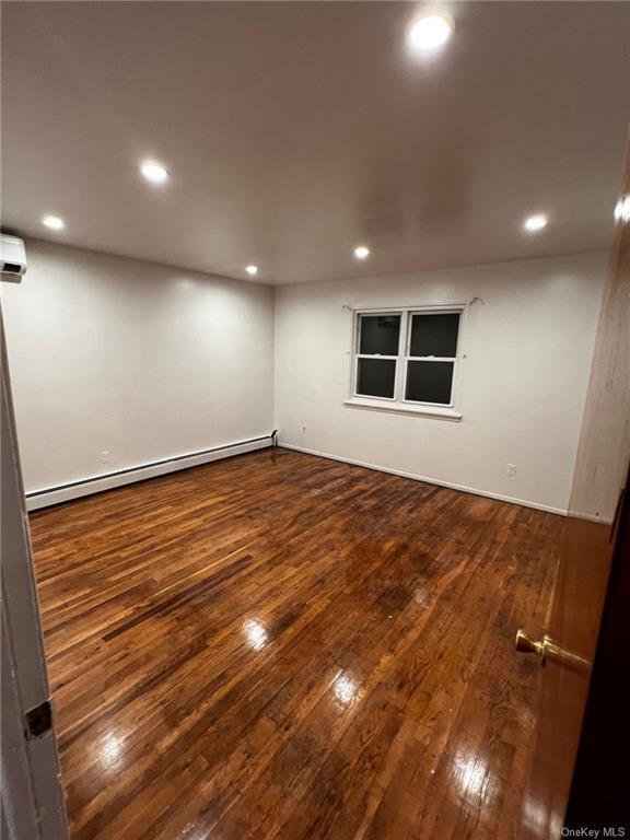 Foto del edificio - 354 N Broadway