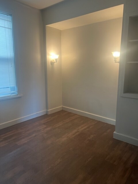 Foto del edificio - 902 N 11th Ave E