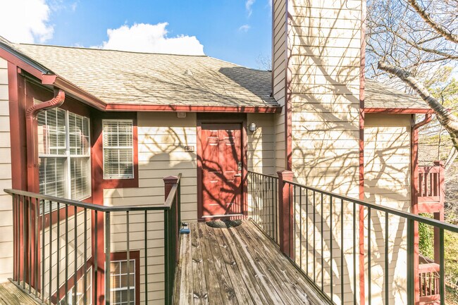 Building Photo - 612 Cypress Pointe St