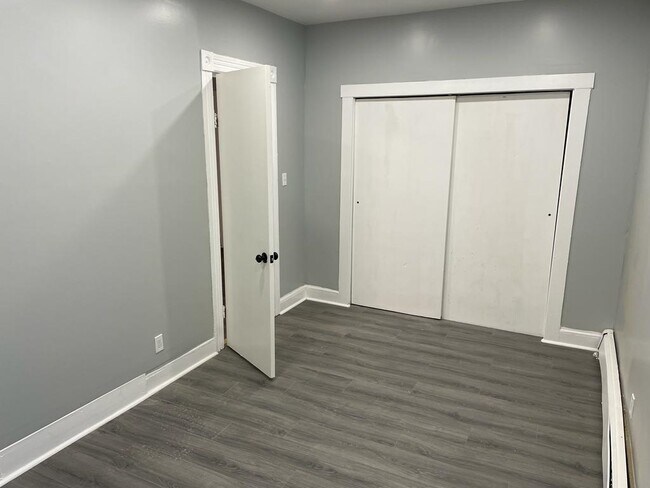 Foto del edificio - 332 Belmont Ave