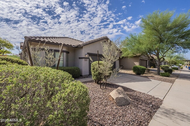 Building Photo - 40035 N Patriot Way