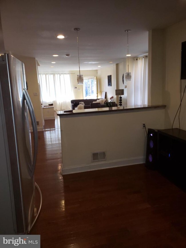 Building Photo - 7024 Torresdale Ave