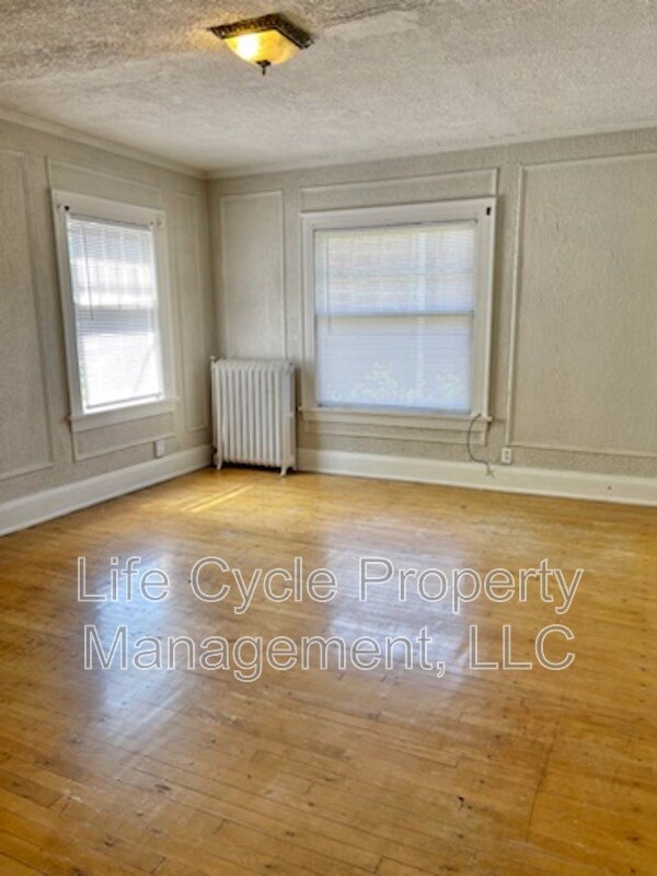 Foto del edificio - 548 Fulton St E