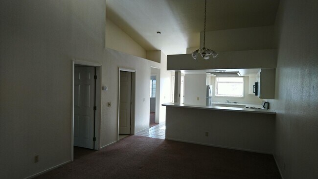 Building Photo - 2847 Blue Bonnet Dr