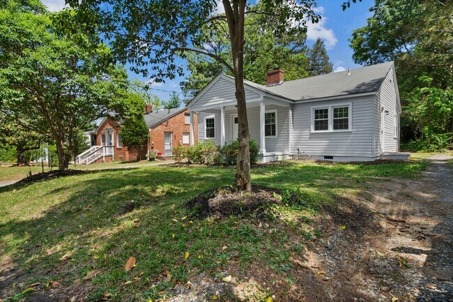 Foto del edificio - 3 Bedroom, 1 Bathroom Home in Durham