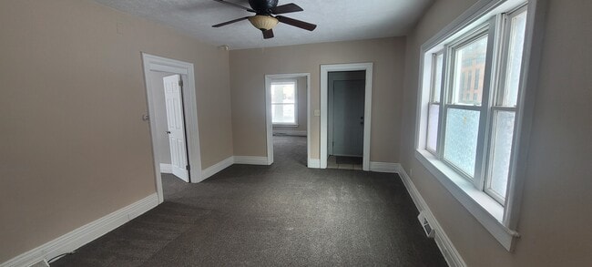 Living room - 2226 Myrtle St