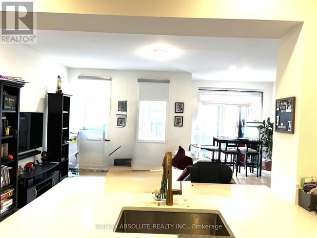 Photo du bâtiment - 289 Anyolite Private