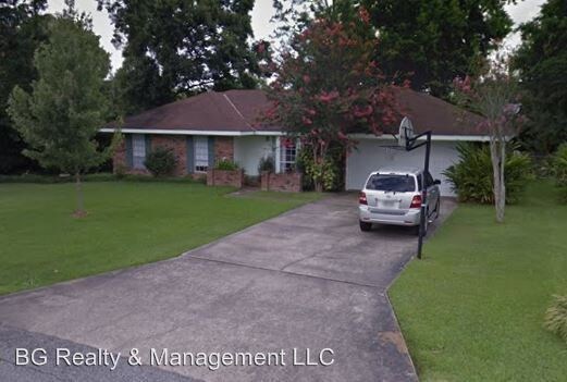 Primary Photo - 911 Marilyn Dr