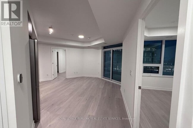 Photo du bâtiment - 2501 Saw Whet Blvd.