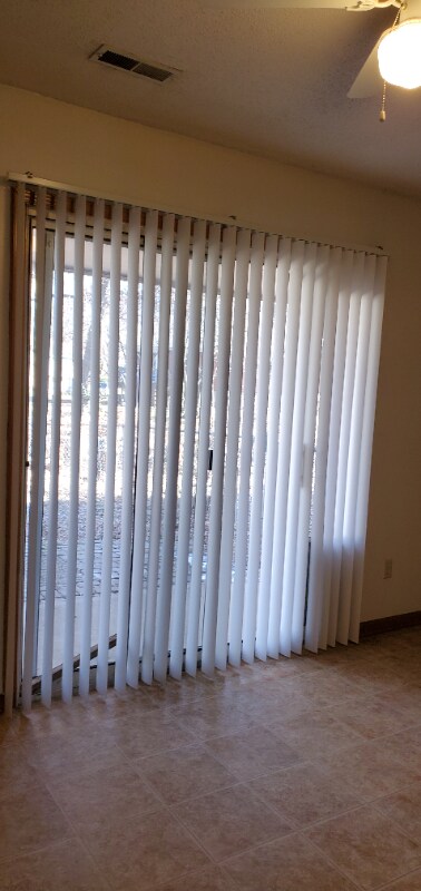 Foto del edificio - 403 SW Joy Ct