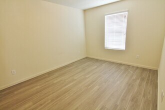 Building Photo - 5851 Santa Bernadetta