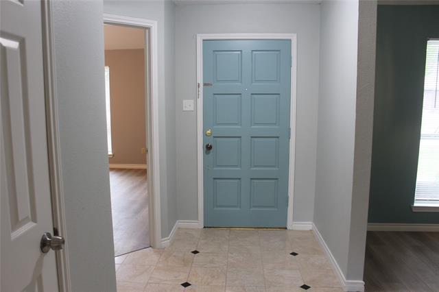 Building Photo - 3013 Baron Dr
