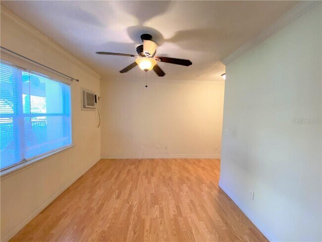Foto del edificio - 1355 Drew St