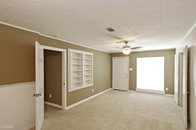 Building Photo - 3 br, 1.5 bath House - 3103 Albemarle Dr