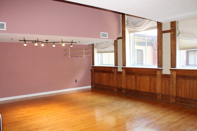 Liv Room2 - 27 Hillside Pl