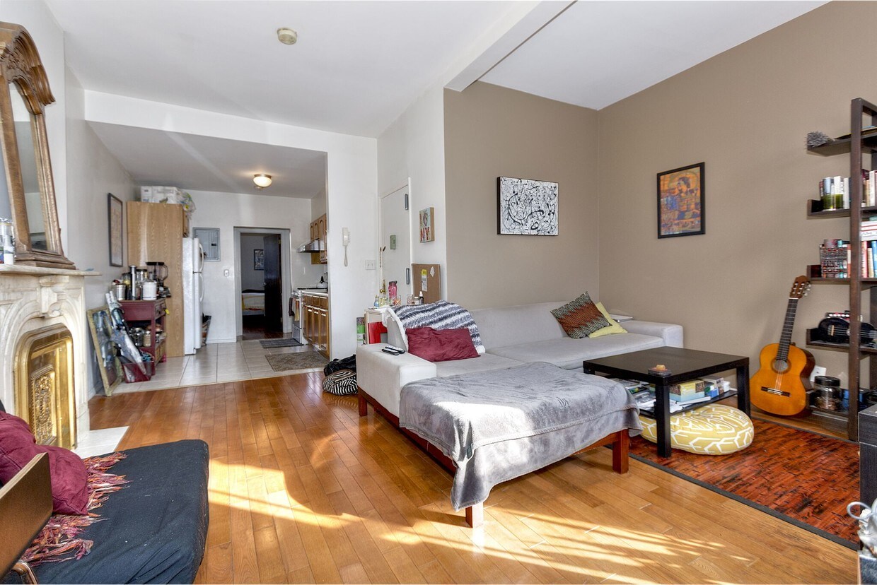 Primary Photo - 377a Jefferson Ave