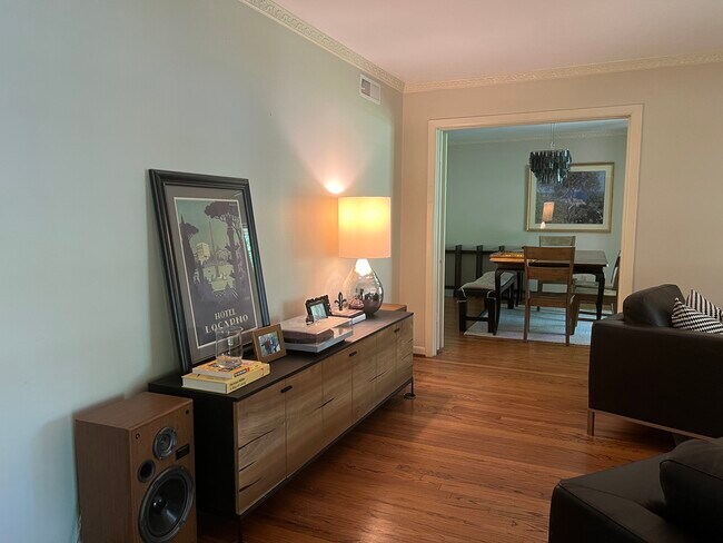 Foto del edificio - 6544 Lange Cir