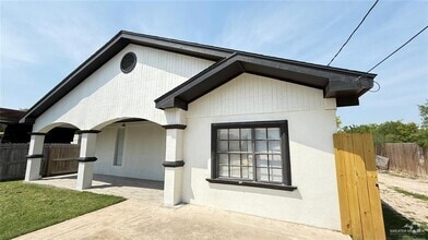 Building Photo - 1415 Thompson Rd