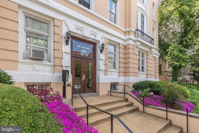 Foto del edificio - 2006 Columbia Rd NW