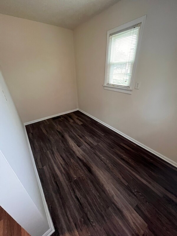 Foto del edificio - 1210 Carlisle Ave