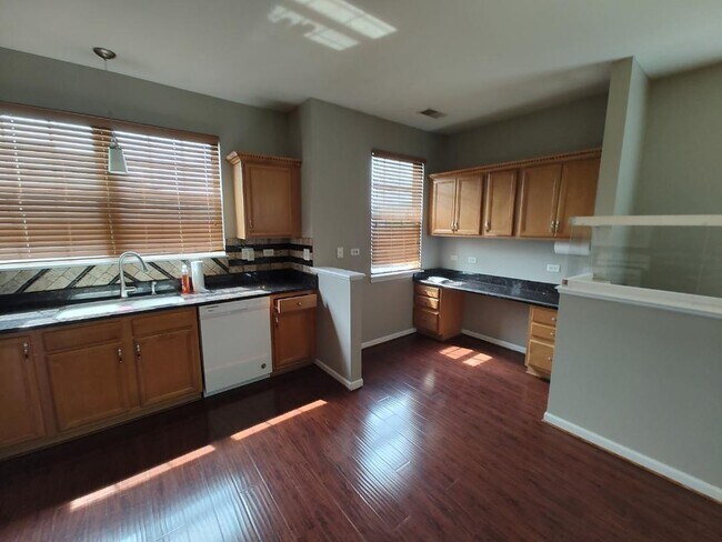 Building Photo - 8808 Concord Ln