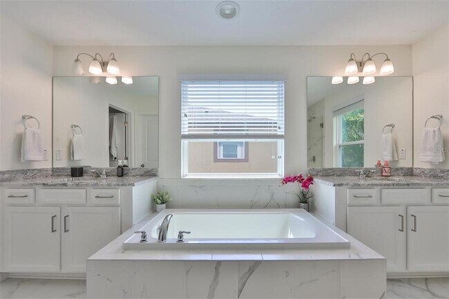 Building Photo - 6222 Scarlet Darter Wy
