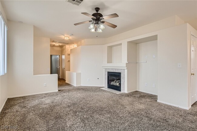 Foto del edificio - 8804 Crooked Shell Ave