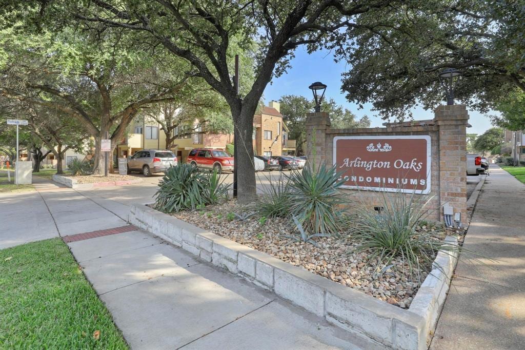 Photo - 2304 Balsam Dr (Arlington, TX)