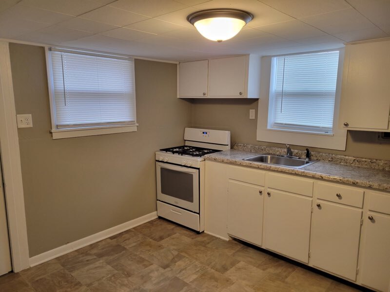 720 Fulton Ave, Winthrop Harbor, IL 60096 House Rental in Winthrop