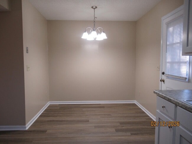 Foto del edificio - 1054 Jessamine Trail