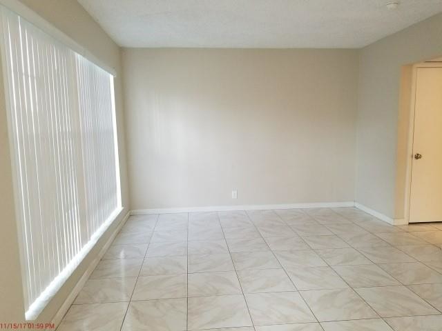 Building Photo - 1316 Seaview