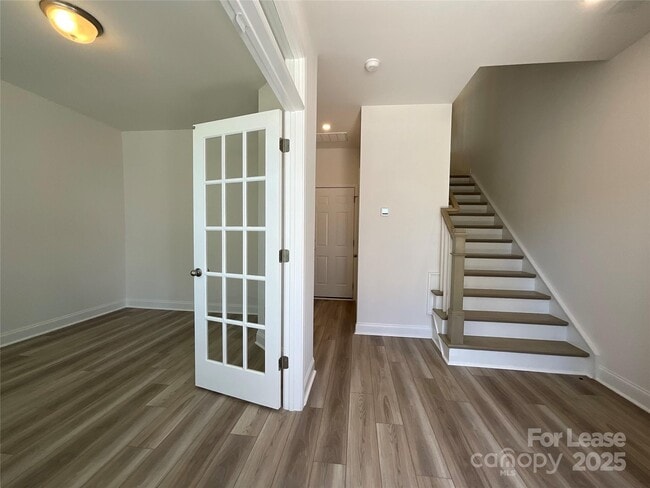 Foto del edificio - 15340 Ballancroft Pkwy