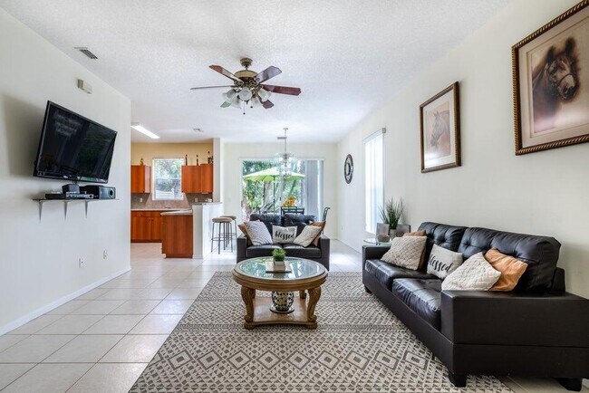 Foto del edificio - 287 River Bluff Ln