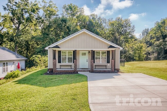 Foto del edificio - 340 Belvedere Dr NW