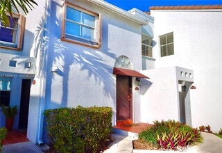 Building Photo - 9751 NW 48th Terrace