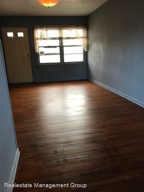 Building Photo - 3 br, 1 bath House - 4910 W Maple