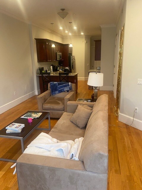 Foto del edificio - 1087 Beacon St