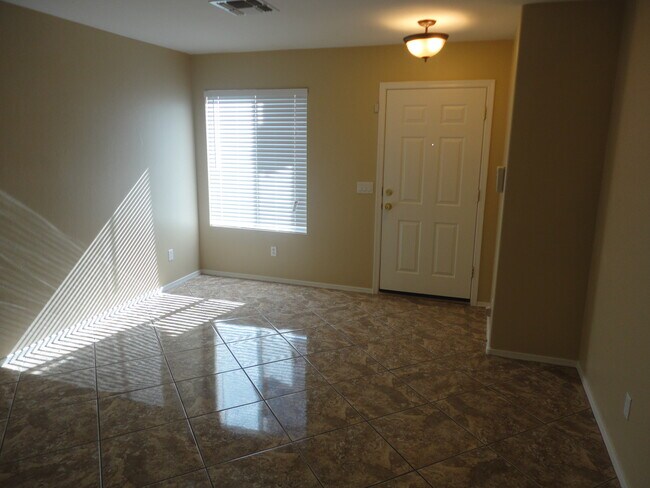 Building Photo - 684 W Echo Mesa Dr