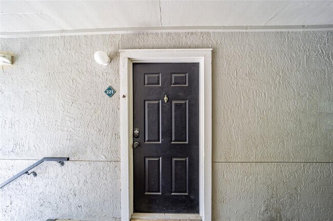 Foto del edificio - 3705 SW 27th St