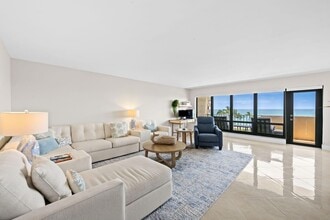 Building Photo - 4900 N Ocean Blvd