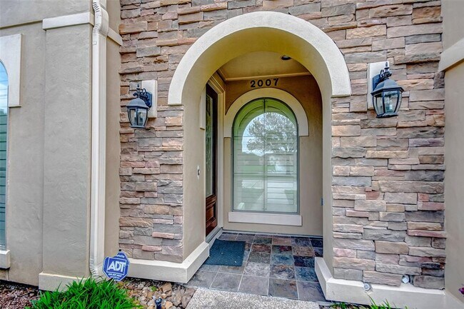 Foto del edificio - 2007 Spring Cedar Ln