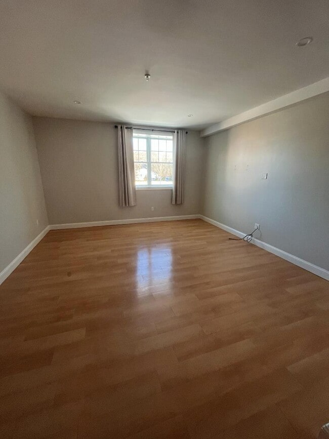 Foto del edificio - 816 Brayton Point Rd