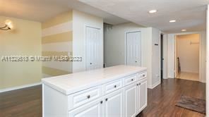 Foto del edificio - 4 br, 2.5 bath Townhome - 8980 Palm Tree Ln