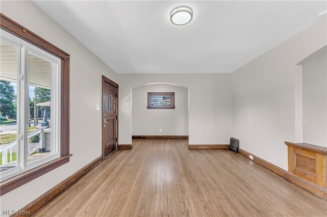 Foto del edificio - 4609 Turney Rd