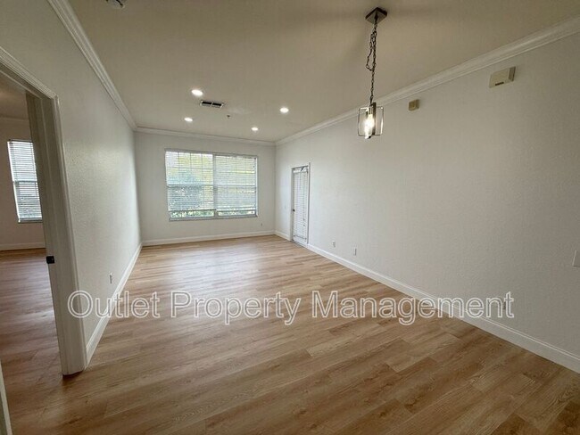 Foto del edificio - 583 Brantley Terrace Way